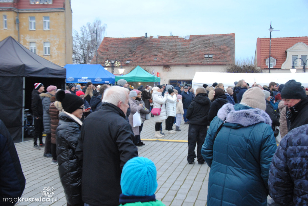ŚWIĘTA 2025: Jarmark Świątecznych Rozmaitości w Kruszwicy [ZDJĘCIA]