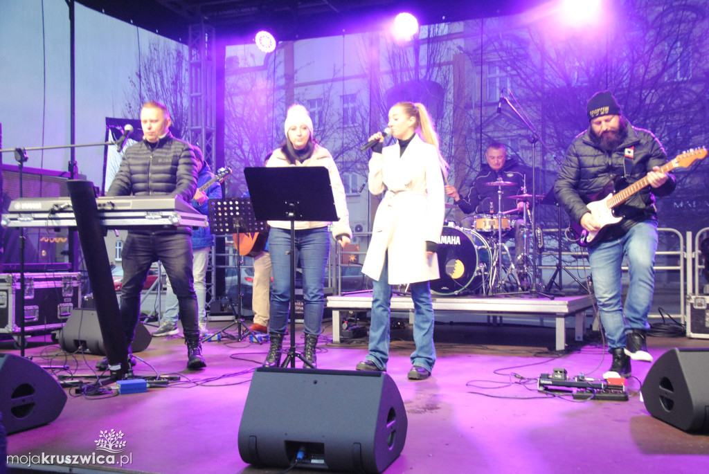 ŚWIĘTA 2025: Jarmark Świątecznych Rozmaitości w Kruszwicy [ZDJĘCIA]