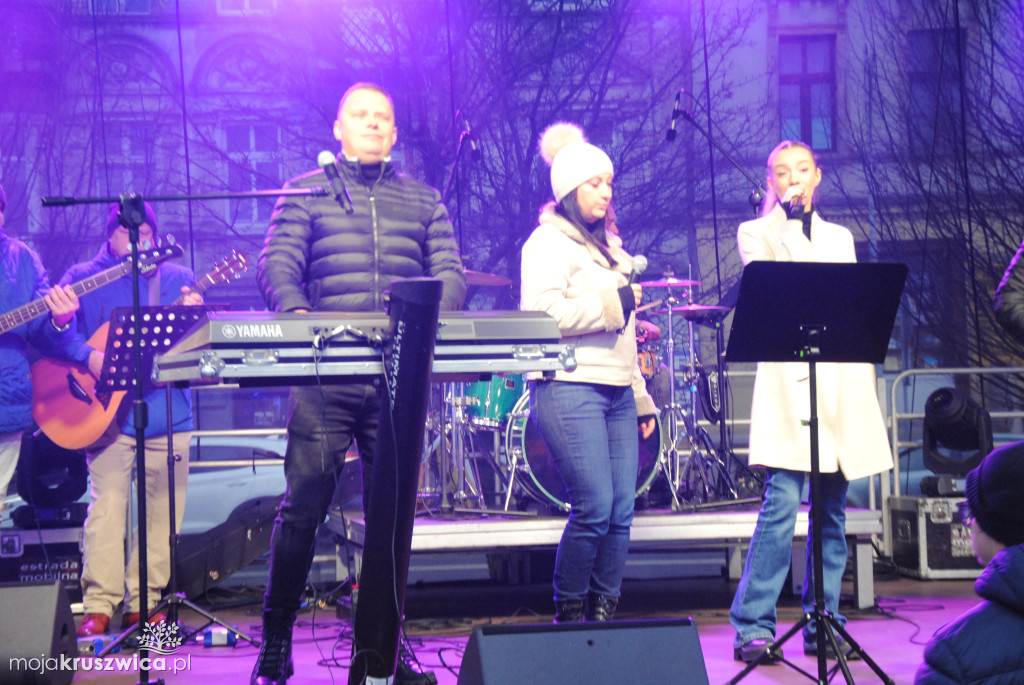 ŚWIĘTA 2025: Jarmark Świątecznych Rozmaitości w Kruszwicy [ZDJĘCIA]