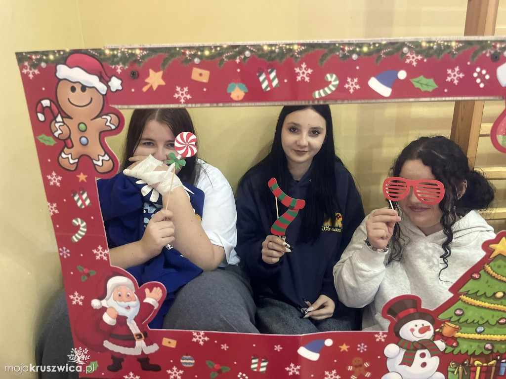 W ZSO Kruszwica odbył się Turniej Mikołajkowy o Puchar Dyrektora ZSO