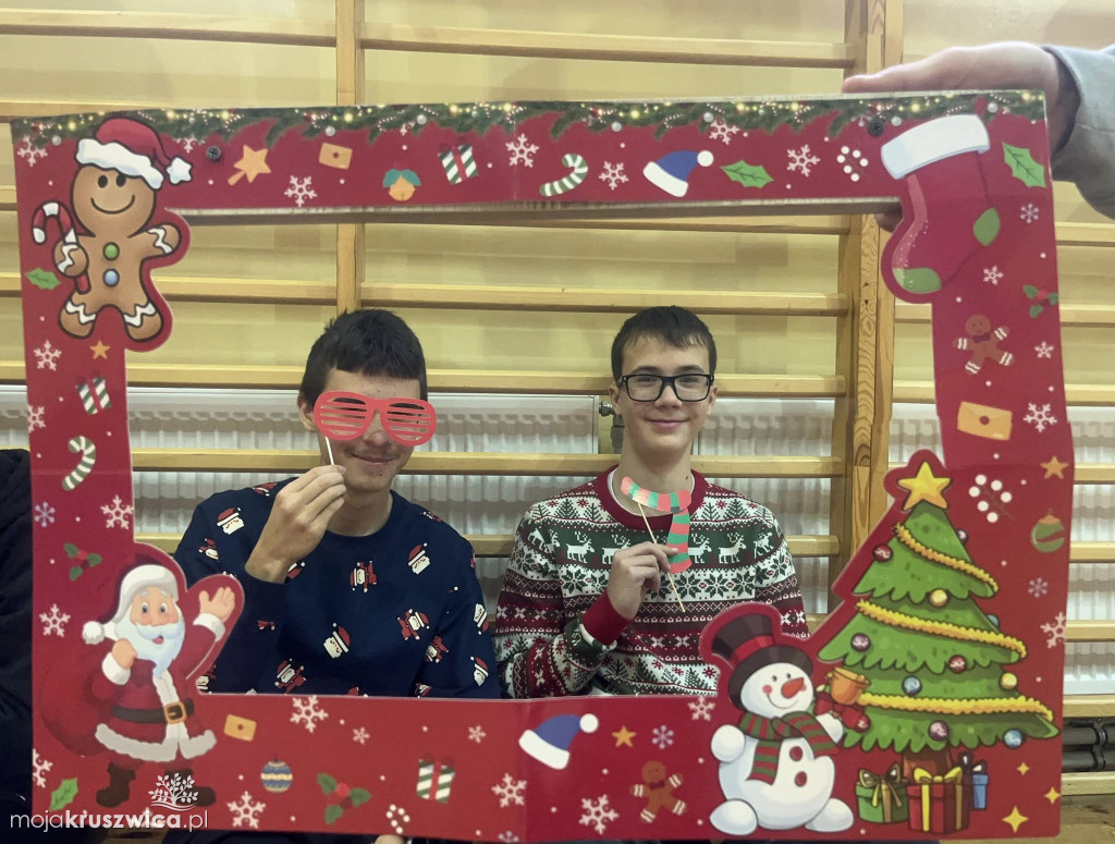 W ZSO Kruszwica odbył się Turniej Mikołajkowy o Puchar Dyrektora ZSO