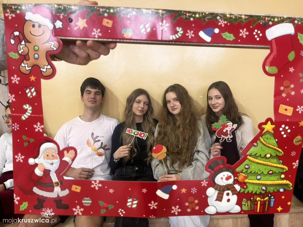 W ZSO Kruszwica odbył się Turniej Mikołajkowy o Puchar Dyrektora ZSO