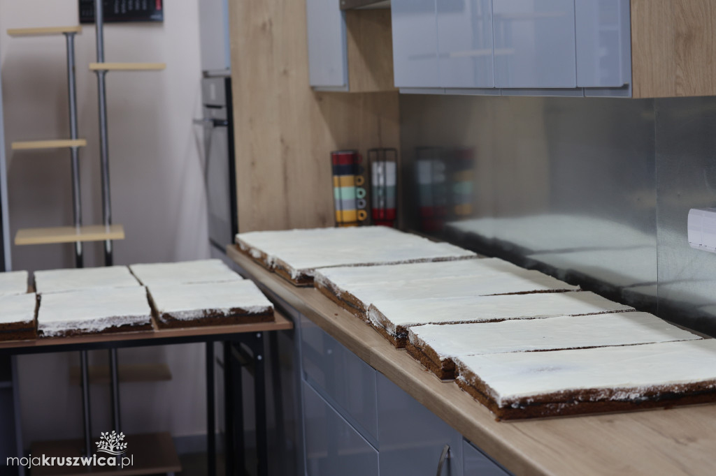 Inowrocławski AS bije rekord Polski na największą mozaikę z piernika