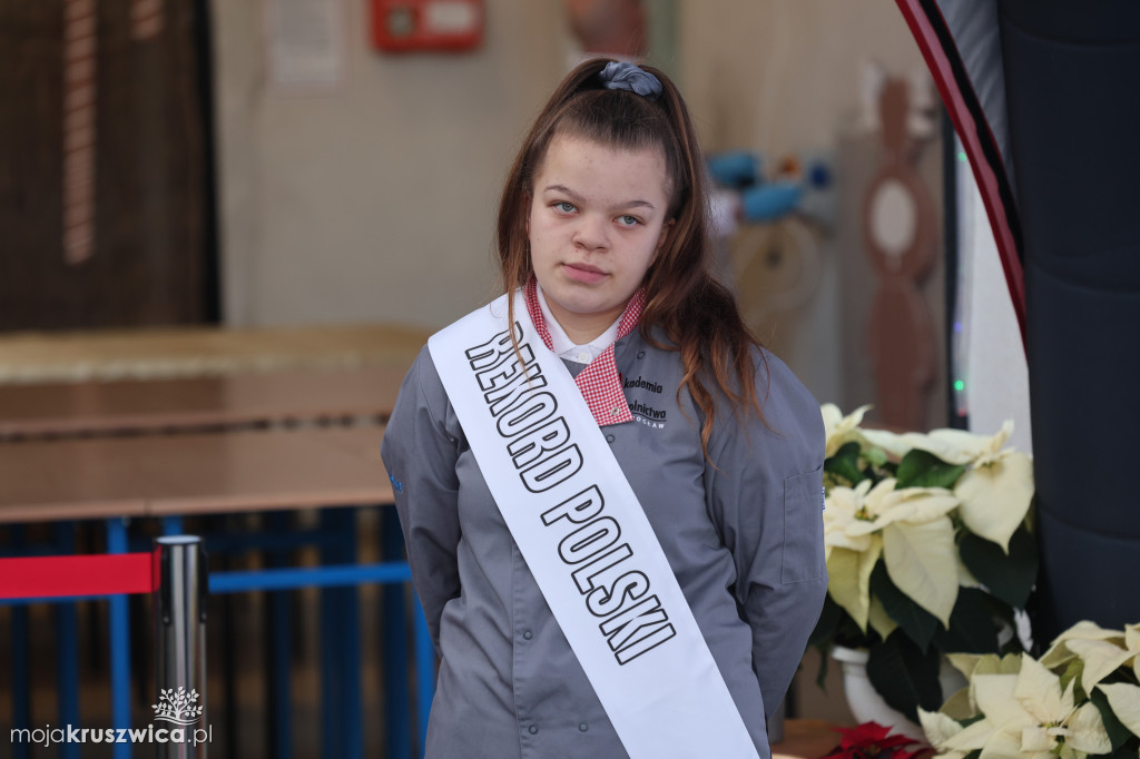 Inowrocławski AS bije rekord Polski na największą mozaikę z piernika