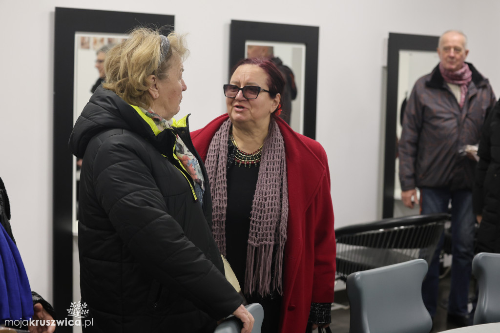 Cyfrowe mosty w AS Inowrocław. Jak skutecznie uczyć seniorów nowych technologii?