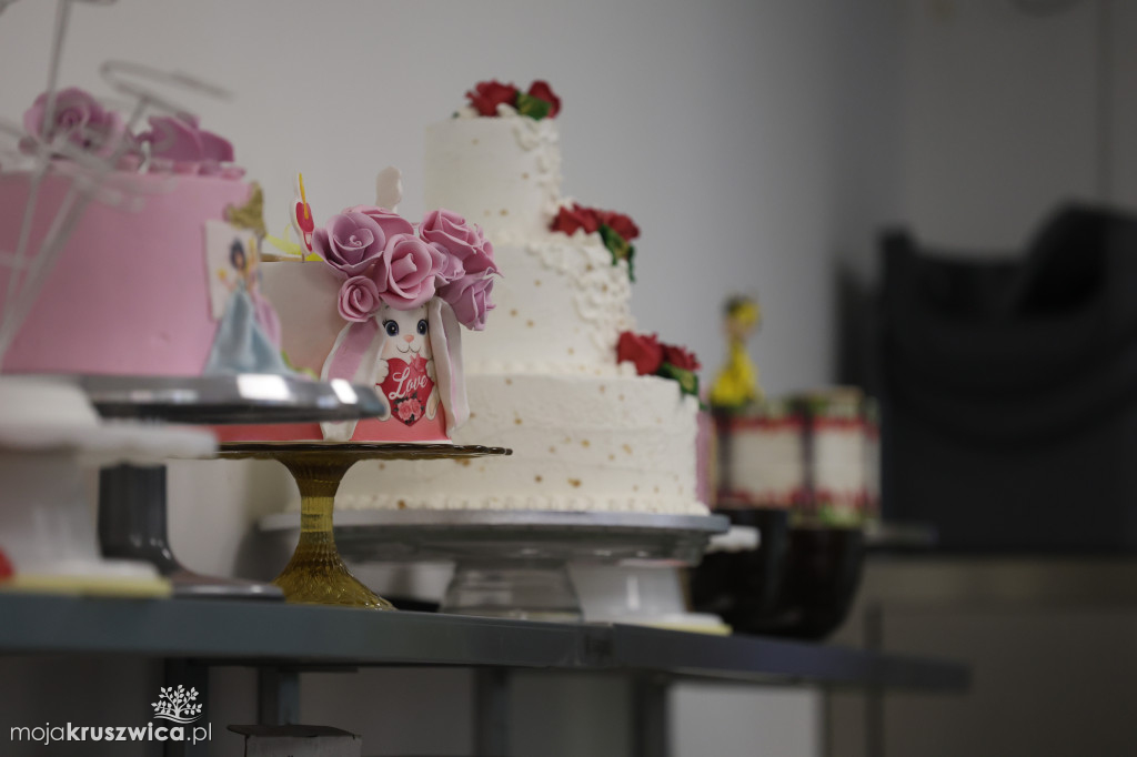 Cyfrowe mosty w AS Inowrocław. Jak skutecznie uczyć seniorów nowych technologii?