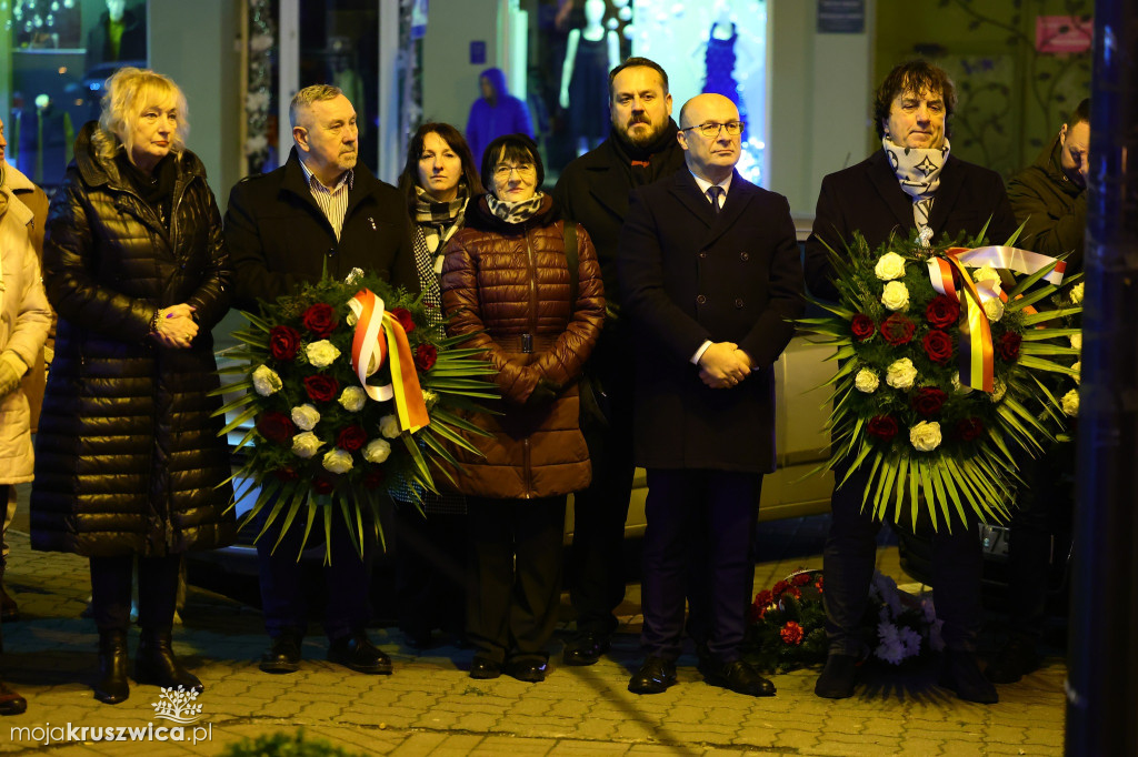 Powiatowe uroczystości upamiętniły ofiary Stanu Wojennego [FOTO]