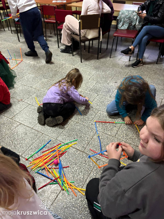 Mikołajkowo-świąteczne spotkanie dla dzieci z Racic i Lachmirowic