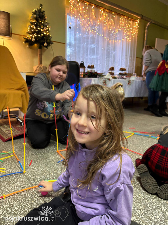 Mikołajkowo-świąteczne spotkanie dla dzieci z Racic i Lachmirowic