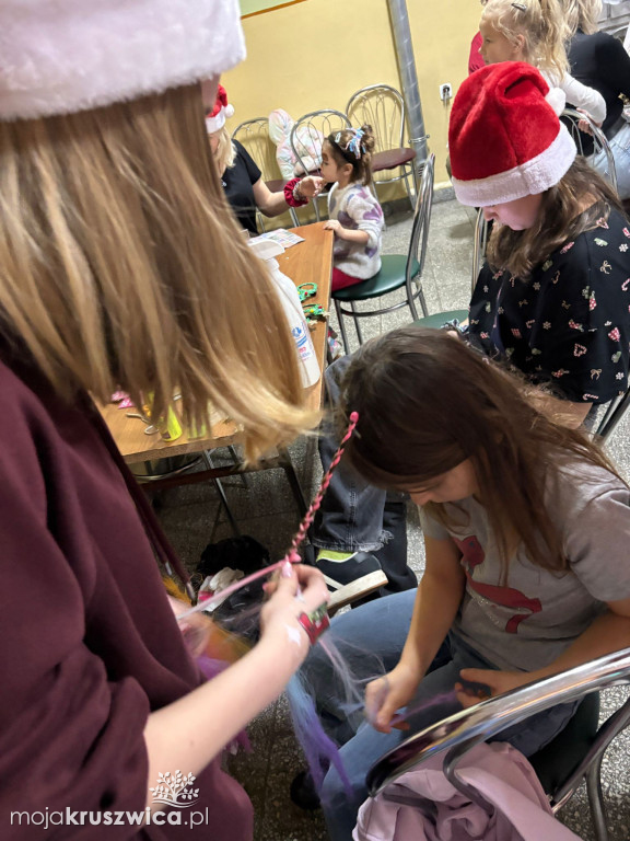 Mikołajkowo-świąteczne spotkanie dla dzieci z Racic i Lachmirowic