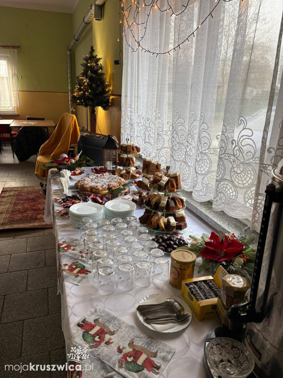 Mikołajkowo-świąteczne spotkanie dla dzieci z Racic i Lachmirowic