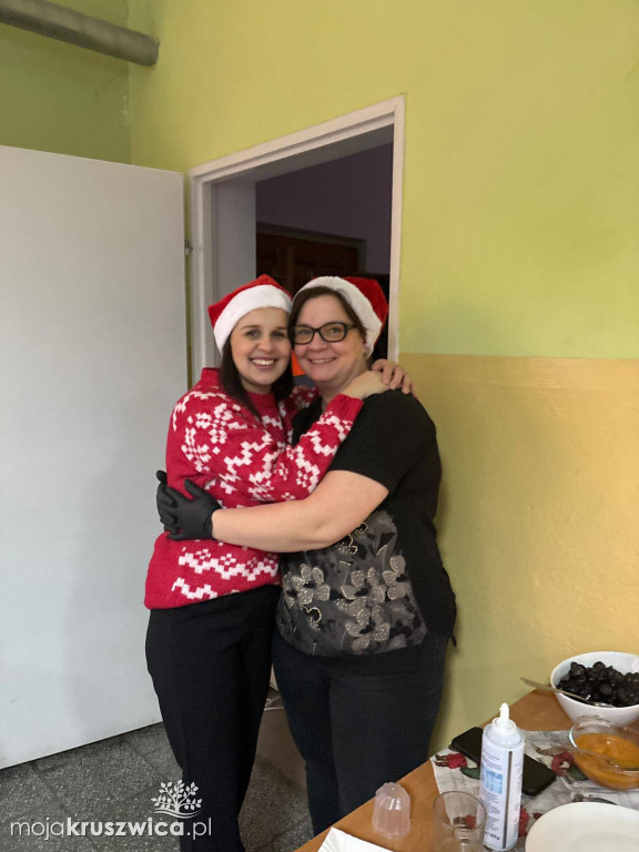 Mikołajkowo-świąteczne spotkanie dla dzieci z Racic i Lachmirowic