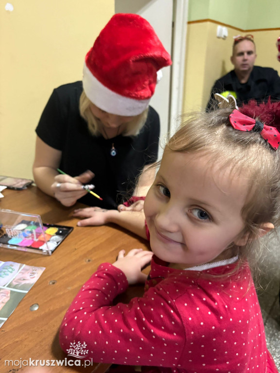 Mikołajkowo-świąteczne spotkanie dla dzieci z Racic i Lachmirowic