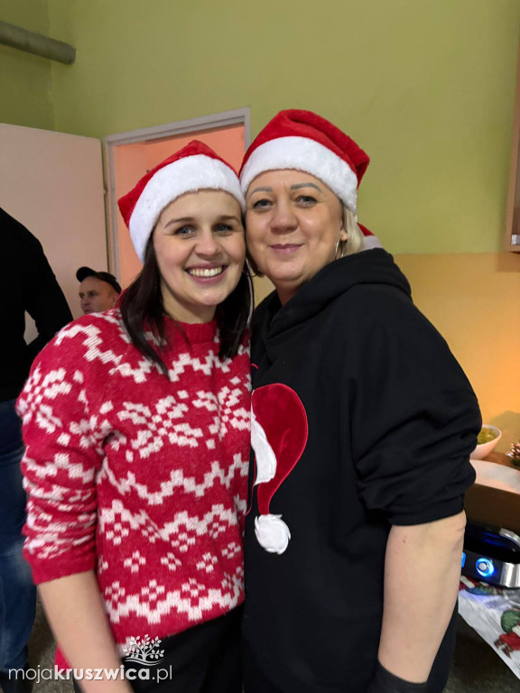 Mikołajkowo-świąteczne spotkanie dla dzieci z Racic i Lachmirowic