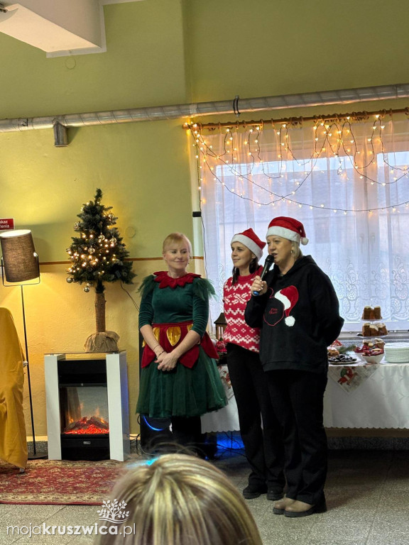 Mikołajkowo-świąteczne spotkanie dla dzieci z Racic i Lachmirowic