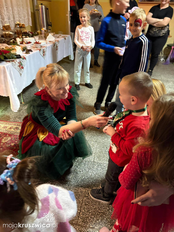 Mikołajkowo-świąteczne spotkanie dla dzieci z Racic i Lachmirowic