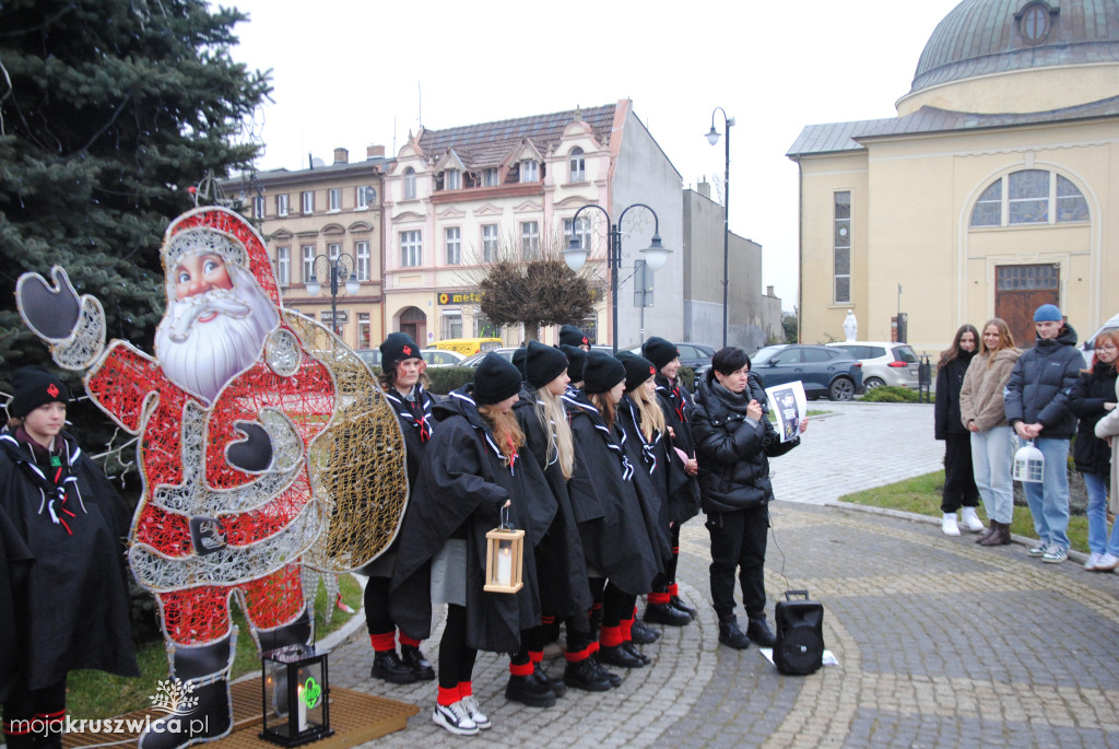 Betlejemskie Światełko Pokoju w Kruszwicy [ZDJĘCIA]