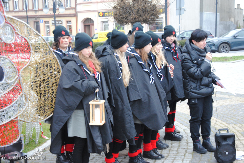 Betlejemskie Światełko Pokoju w Kruszwicy [ZDJĘCIA]
