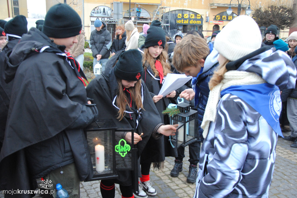Betlejemskie Światełko Pokoju w Kruszwicy [ZDJĘCIA]