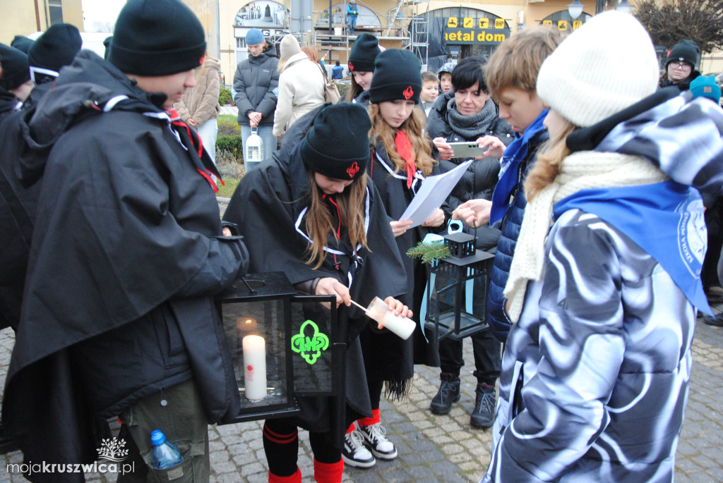 Betlejemskie Światełko Pokoju w Kruszwicy [ZDJĘCIA]