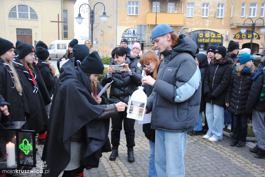 Betlejemskie Światełko Pokoju w Kruszwicy [ZDJĘCIA]