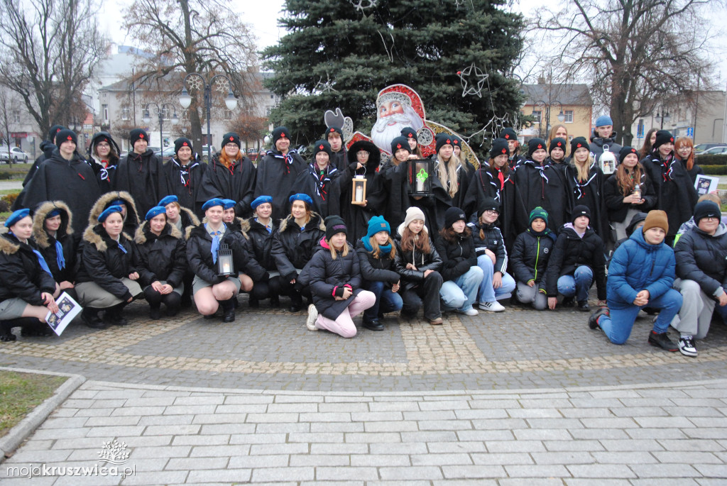 Betlejemskie Światełko Pokoju w Kruszwicy [ZDJĘCIA]