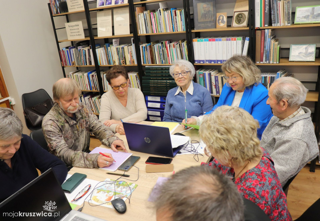 Spotkanie w MGBP w Kruszwicy w ramach projektu EcoDigital Seniors