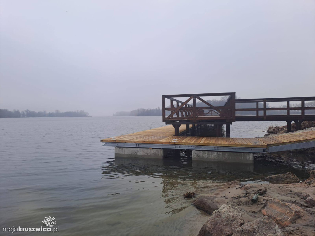 Nowy pomost pływający na Półwyspie Rzępowskim