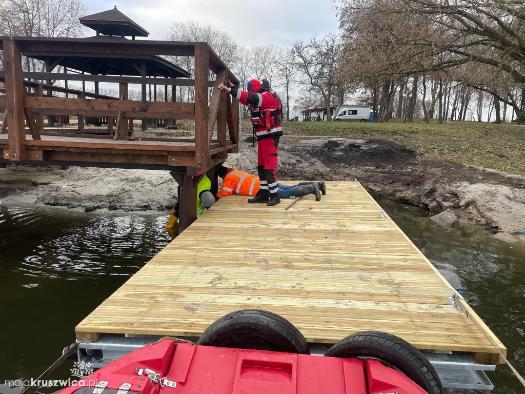 Nowy pomost pływający na Półwyspie Rzępowskim