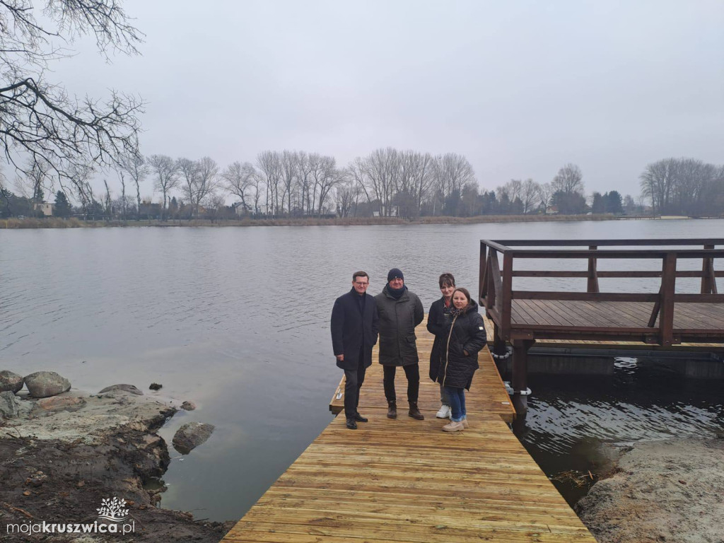 Nowy pomost pływający na Półwyspie Rzępowskim