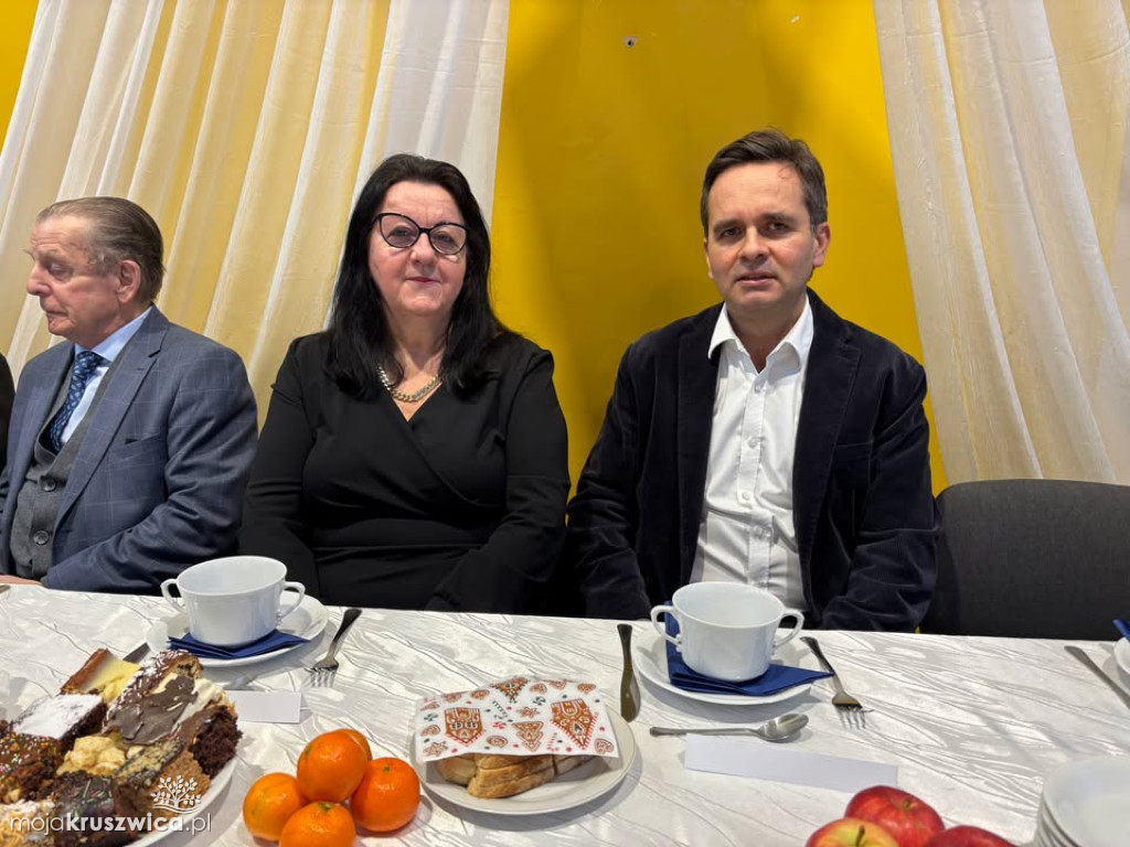 „W drodze do Betlejem” : Szkolne spotkanie wigilijne w Sławsku Wielkim