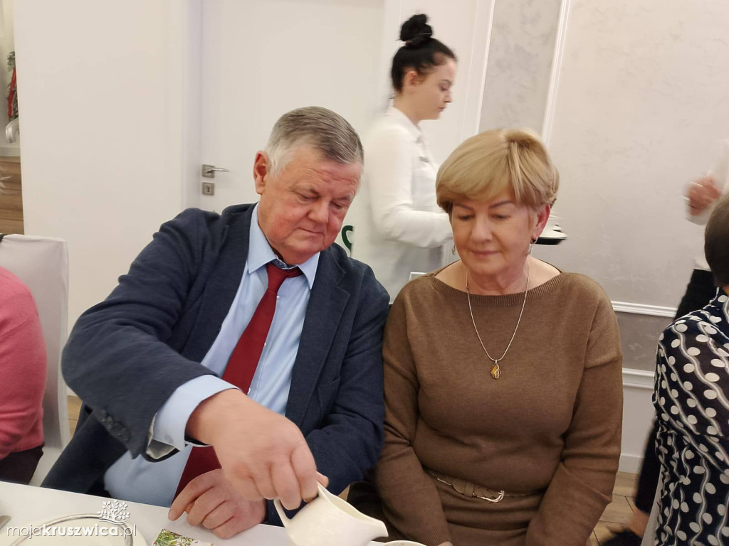 Mieszkańcy Osiedla nr 1 i 2 spotkali się przy świątecznym stole [ZDJĘCIA]