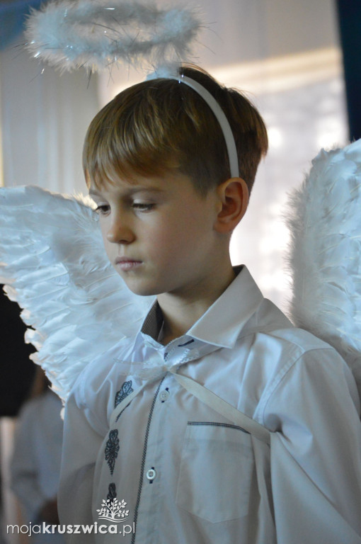 Jasełka w Szkole Podstawowej im. Armii Krajowej w Chełmcach [FOTO]