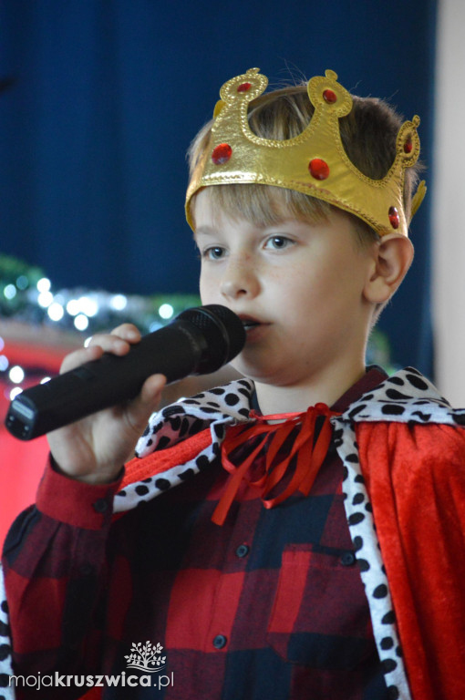 Jasełka w Szkole Podstawowej im. Armii Krajowej w Chełmcach [FOTO]