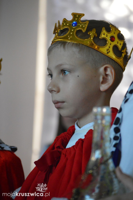 Jasełka w Szkole Podstawowej im. Armii Krajowej w Chełmcach [FOTO]