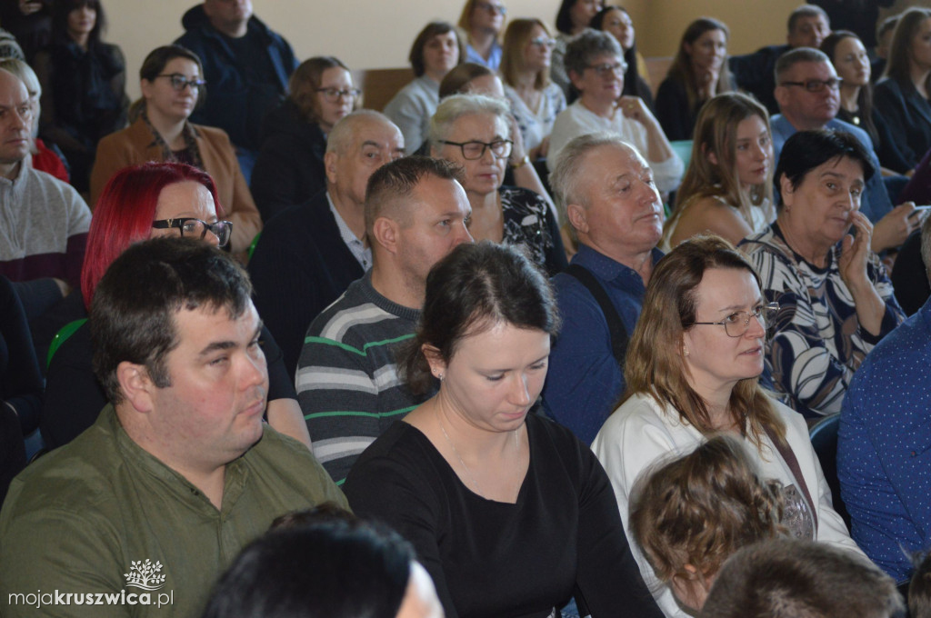 Jasełka w Szkole Podstawowej im. Armii Krajowej w Chełmcach [FOTO]