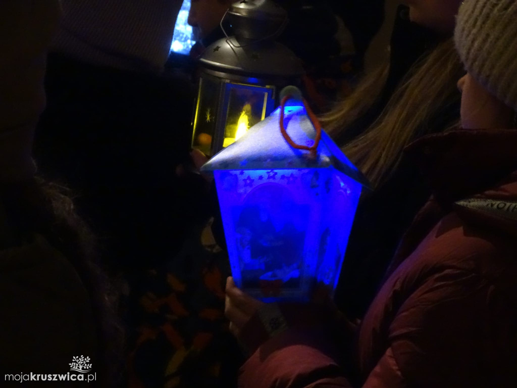  Roraty w parafii św. Teresy od Dzieciątka Jezus w Kruszwicy dobiegają końca [FOTO]