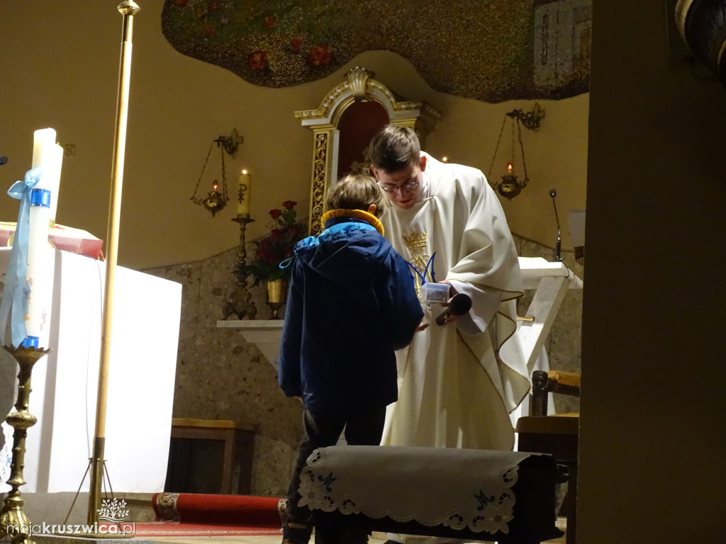  Roraty w parafii św. Teresy od Dzieciątka Jezus w Kruszwicy dobiegają końca [FOTO]
