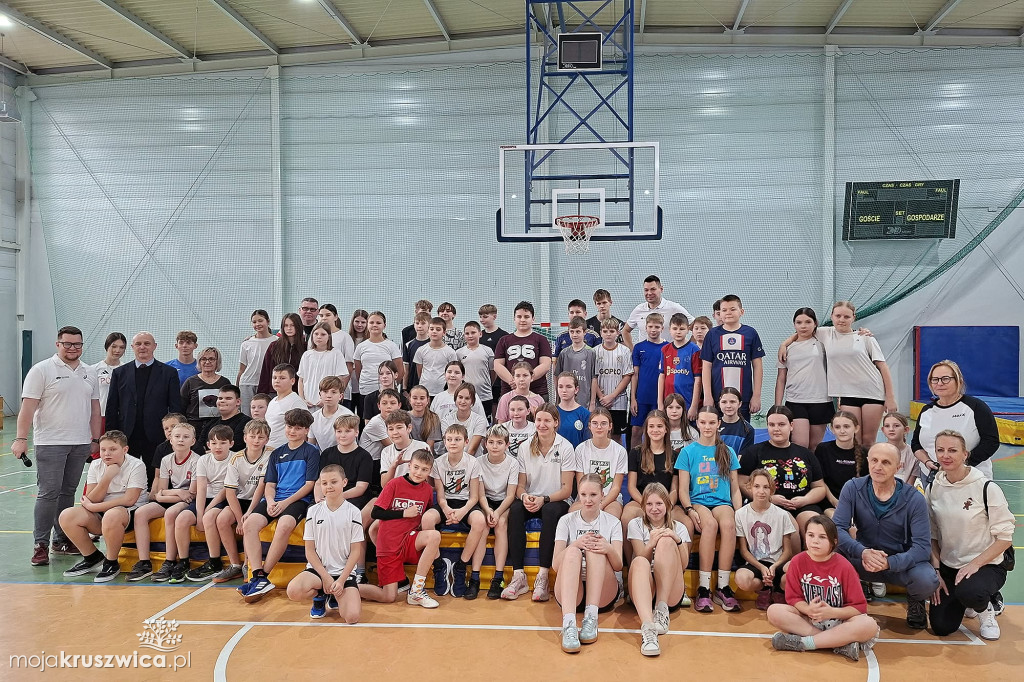Lekcja wychowania fizycznego „Poznaj Mistrza!” w Kruszwicy