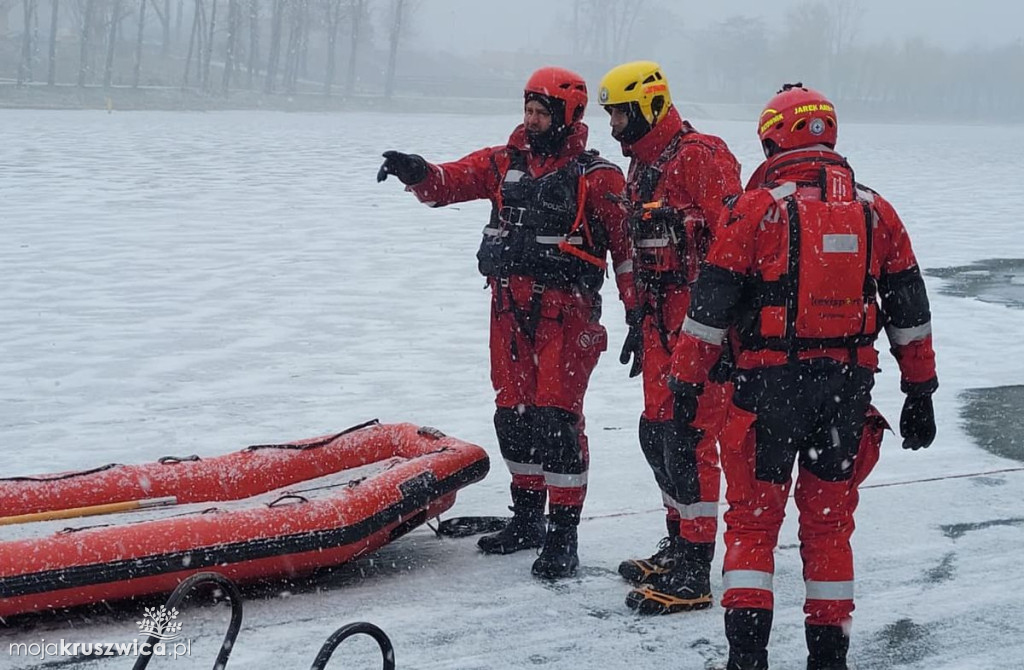Policja, straż i WOPR: Nie wchodź na zamarzające akweny!