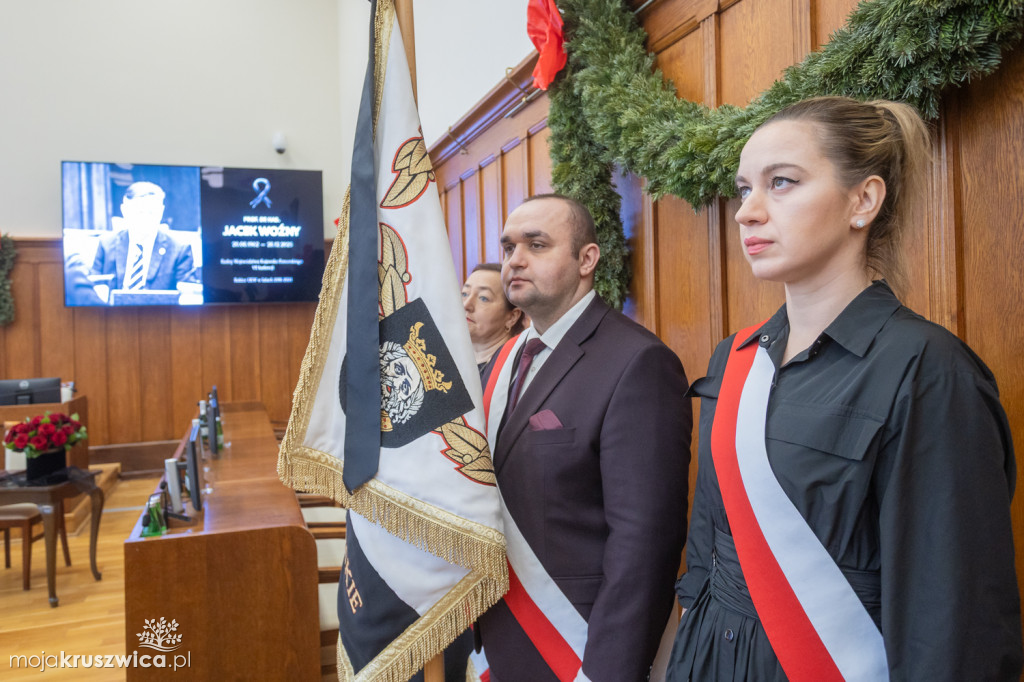 Sejmik i zarząd województwa pożegnali prof. Jacka Woźnego