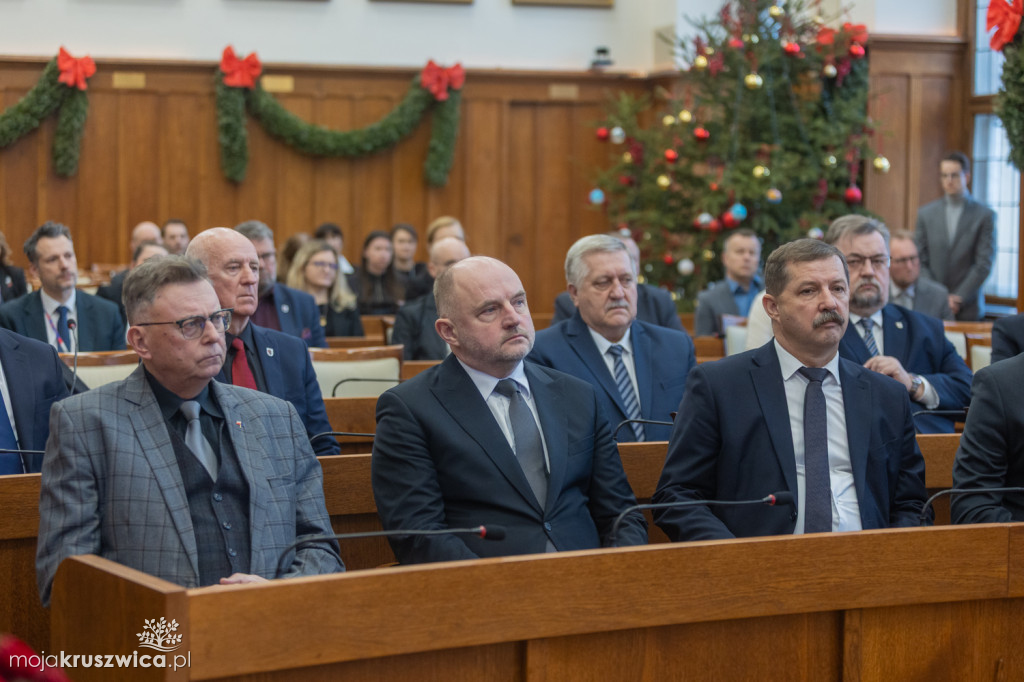 Sejmik i zarząd województwa pożegnali prof. Jacka Woźnego