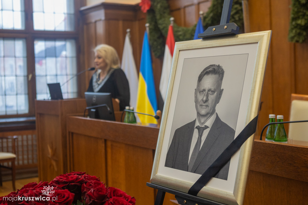 Sejmik i zarząd województwa pożegnali prof. Jacka Woźnego