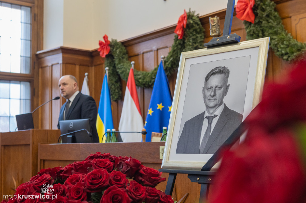 Sejmik i zarząd województwa pożegnali prof. Jacka Woźnego
