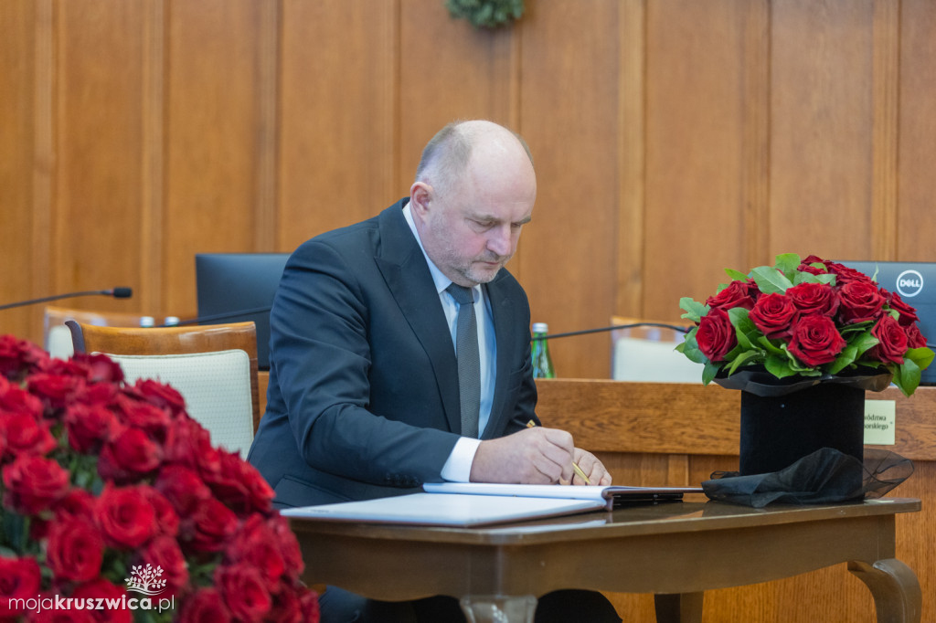 Sejmik i zarząd województwa pożegnali prof. Jacka Woźnego
