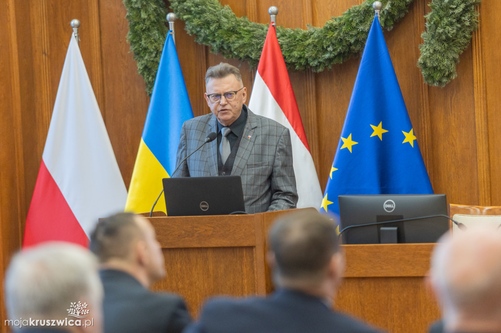 Sejmik i zarząd województwa pożegnali prof. Jacka Woźnego