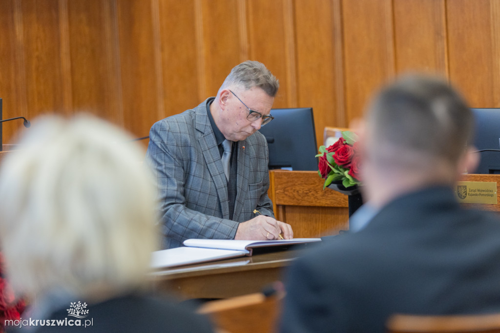Sejmik i zarząd województwa pożegnali prof. Jacka Woźnego