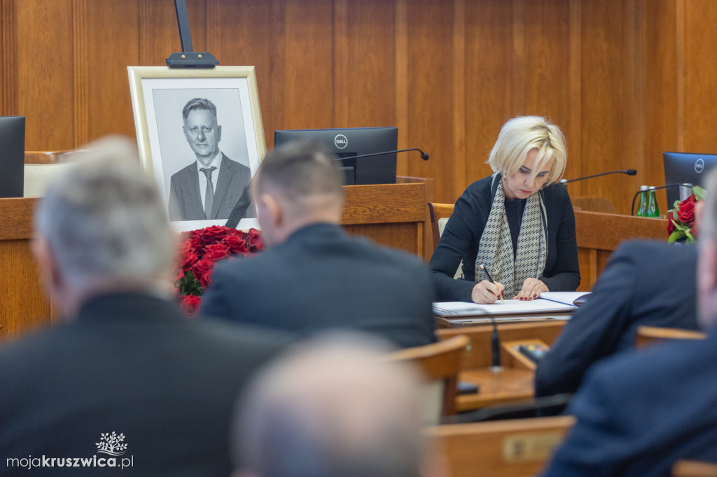 Sejmik i zarząd województwa pożegnali prof. Jacka Woźnego