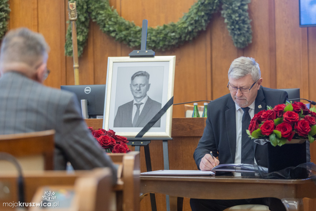 Sejmik i zarząd województwa pożegnali prof. Jacka Woźnego