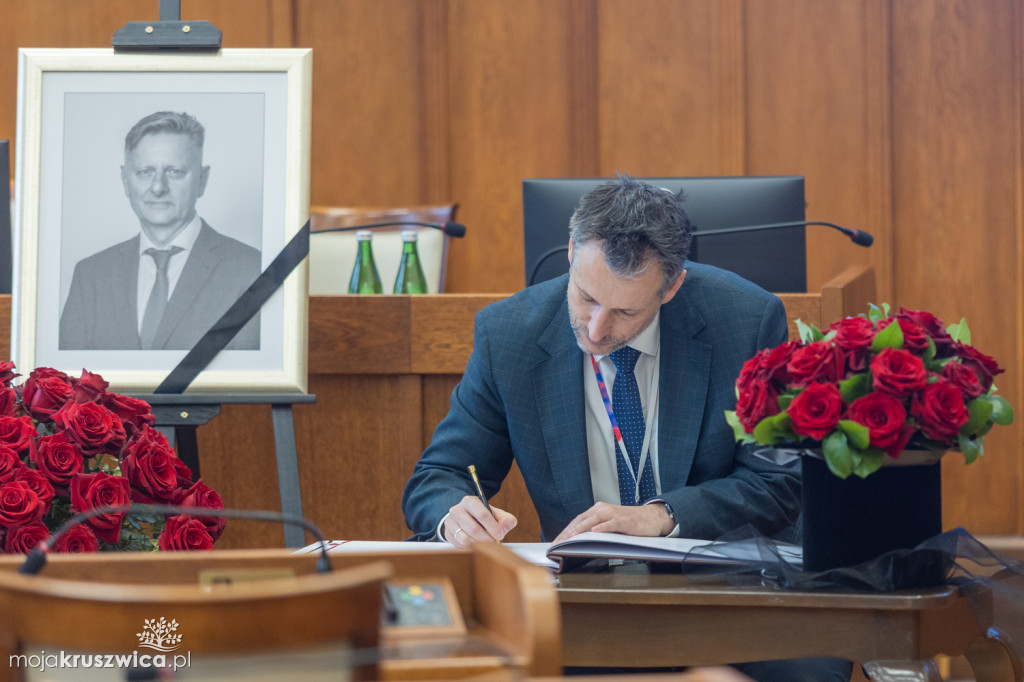 Sejmik i zarząd województwa pożegnali prof. Jacka Woźnego